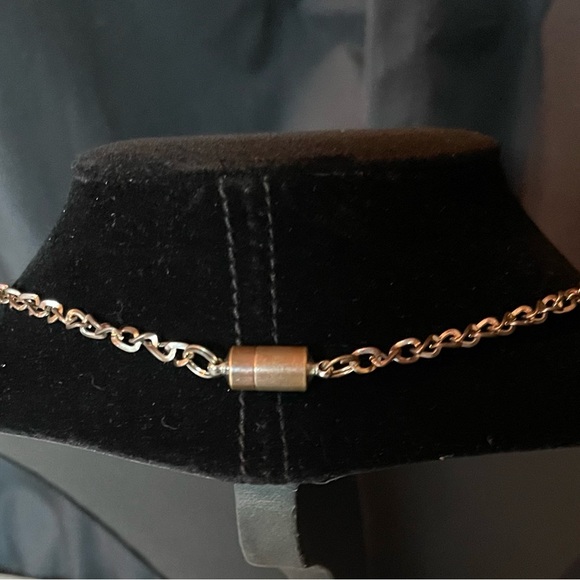 Silver Toned Chain Necklace With Magnetic Clasp - Picture 3 of 6